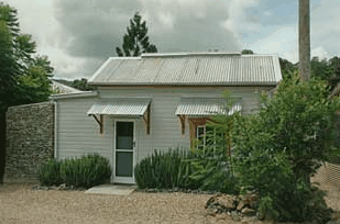 Mavis's Kitchen and Cabins - eTourism Australia