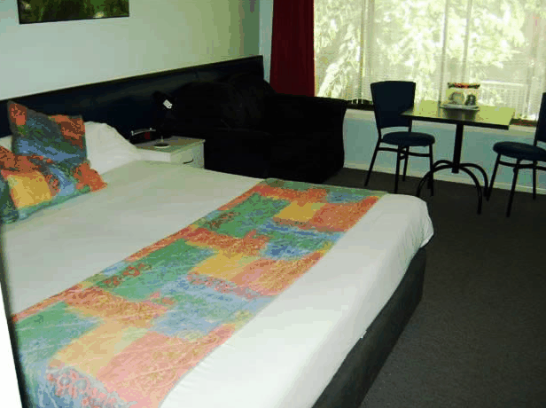 Poinciana Motel - eTourism Australia