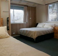 Royal Coachman Ski Lodge