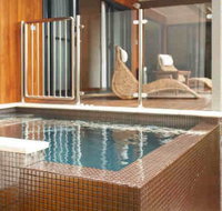 Chandeliers on Abbey - eTourism Australia