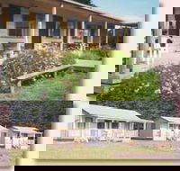 Twelve Apostles Motel and Country Retreat