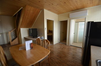 Black Gold Motel - eTourism Australia 34