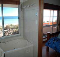 Ceduna Shelly Beach Caravan Park and Beachfront Villas