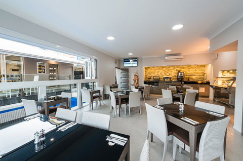 Athena Motel Apartments - eTourism Australia 2