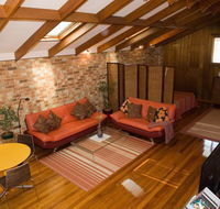 Bet's Bed and Breakfast Studio - eTourism Australia