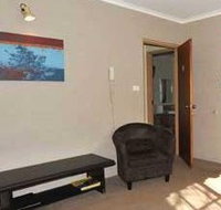 Alanvale Apartments  Motor Inn - eTourism Australia