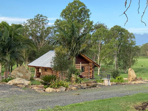Amarina Farm Stay And Gardens - eTourism Australia 1