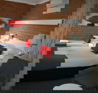 Golden Harvest Motor Inn Moree - eTourism Australia