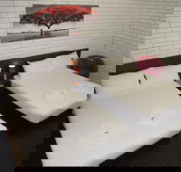 Jackaroo Apartments - Motel - eTourism Australia