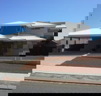 Cozzys Condo Luxury Beach House - eTourism Australia