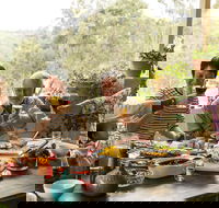 Downunder Farmstays Brisbane Gold Coast and Cairns