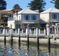 Dockside Waterfront Indulgence - eTourism Australia
