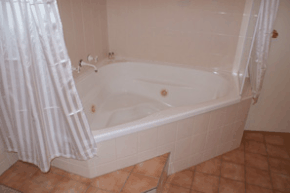 Burke & Wills Motor Inn - eTourism Australia 0