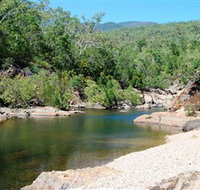 Mount Elliot Bowling Green Bay National Park - eTourism Australia