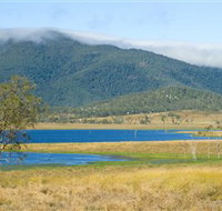 Lake Elphinstone - eTourism Australia