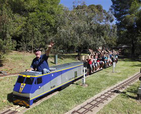 Willans Hill Miniature Railway - eTourism Australia 0