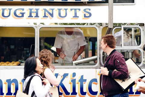 Queen Victoria Market Ultimate Foodie Tour - eTourism Australia 14