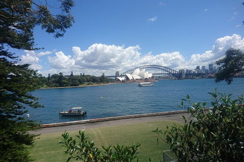 Iconic Sights Of Sydney Tour With FREE Photography Package - eTourism Australia 0