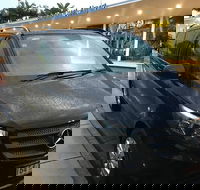 Private Transfer from Noosa to Sunshine Coast Airport for 1 to 7 people