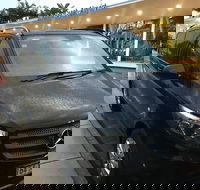 Private Transfer from Sunshine Coast Airport to Noosa for 1 to 4 people