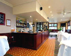 Albion Hotel Port Melbourne - eTourism Australia 0