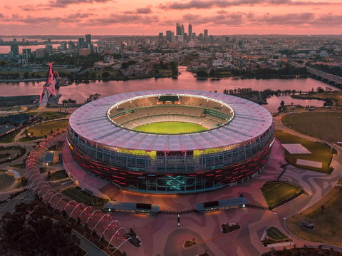 Geelong Cats V Collingwood - AFL Round 7 - eTourism Australia 1