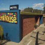 Bunkhouse Motel - eTourism Australia 0