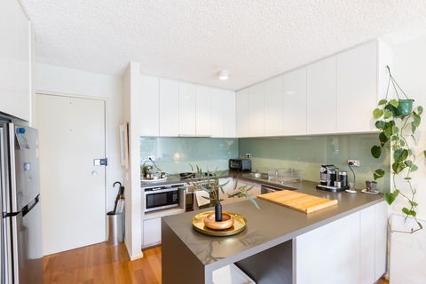 ISAAC, 1BDR South Melbourne Apartment - eTourism Australia 3