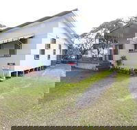 Muller's Cottage at Hat Head