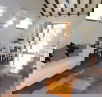 Stouty's at Hat Head