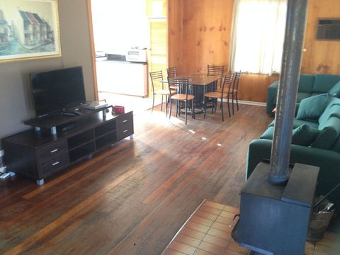 Bestbrook Mountain Resort - eTourism Australia 1