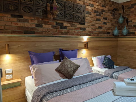 Ettalong Beach Tourist Resort - eTourism Australia 1