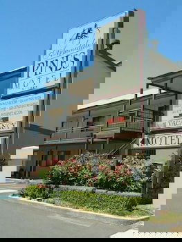 Armidale Pines Motel - eTourism Australia 0