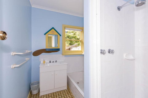 HOLIDAY On NAUTILUS INVERLOCH - eTourism Australia 3