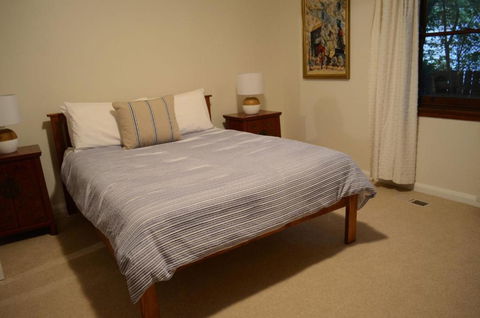 Coolamon On Marsh Armidale - eTourism Australia 1