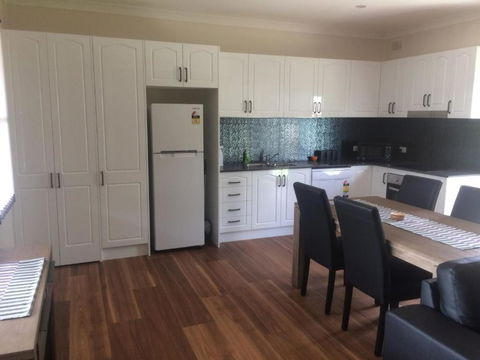 Costa Park Cottage Dio Armidale - eTourism Australia 6