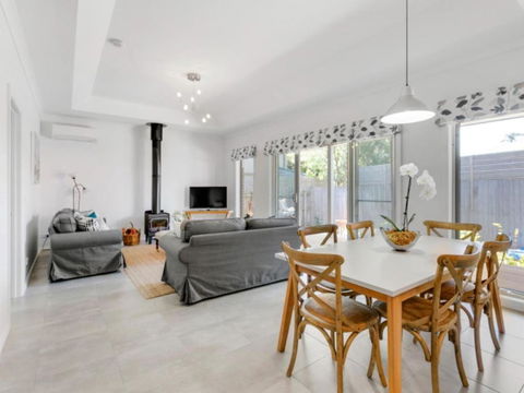 Venice On The Beach - eTourism Australia 2