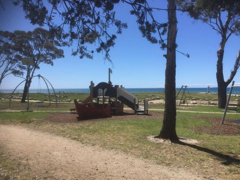 At HOME On HOLMES - eTourism Australia 2