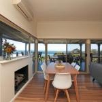 BAY VIEWS On MANNA DROMANA - eTourism Australia 0