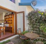 SEAVIEWS MORNINGTON....