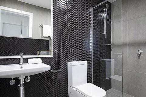 CANBERRA CHIC-Hosted By L'Abode - eTourism Australia 3