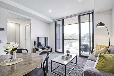 CANBERRA CHIC-Hosted By L'Abode - eTourism Australia 7