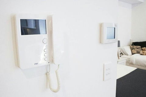 B08-darling Harbour Studio - eTourism Australia 0