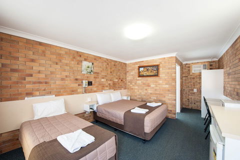 Buckaroo Motor Inn - eTourism Australia 5
