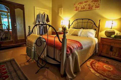 Cromwell House - eTourism Australia 6