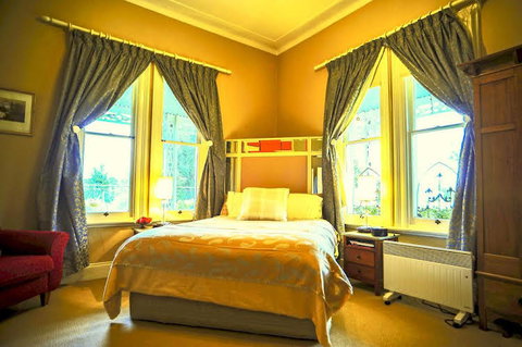 Cromwell House - eTourism Australia 2