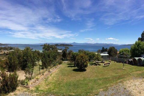 Discover Bruny Island Holiday Accommodation - eTourism Australia 1
