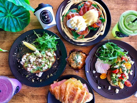 Third Base Coffee - eTourism Australia 0