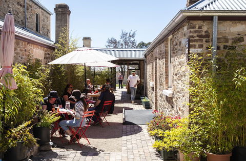 29 Nine 99 - eTourism Australia 2