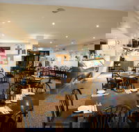 Palm Beach Hotel - eTourism Australia